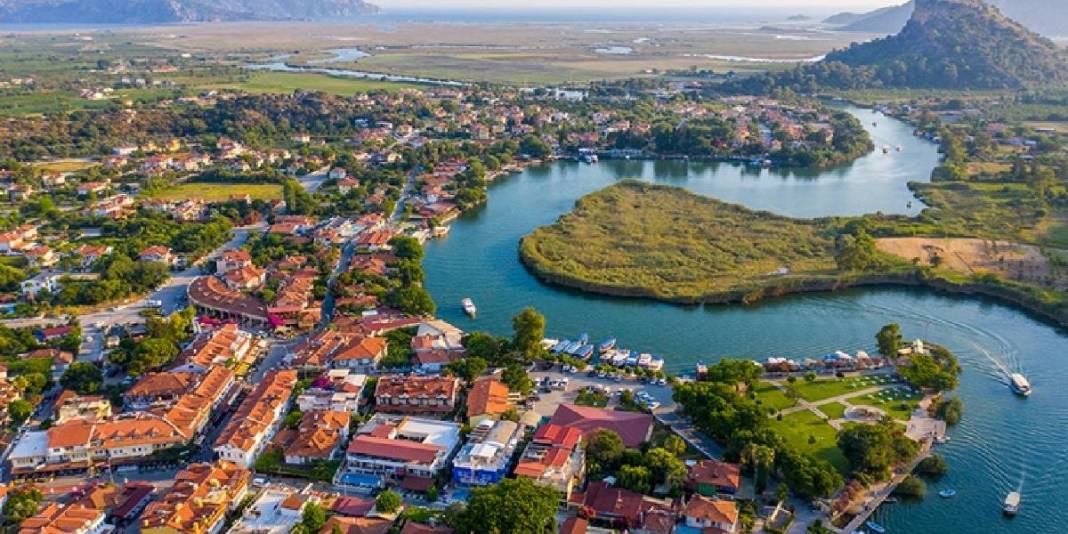 Doğaseverler için mükemmel rota! Ne Bodrum ne Çeşme: Gerçek huzur bu göl kenarında 4